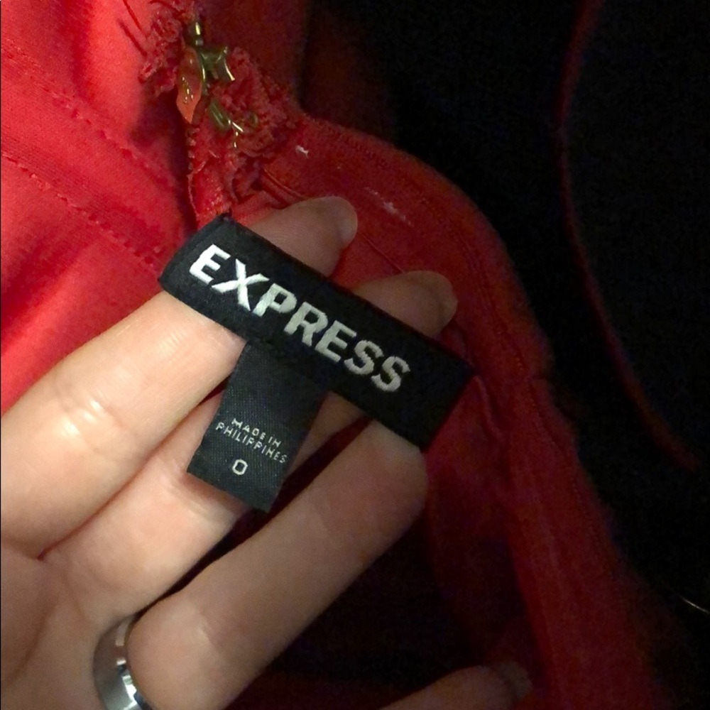 EXPRESS Sweetheart Strapless Romper - Picture 2 of 7